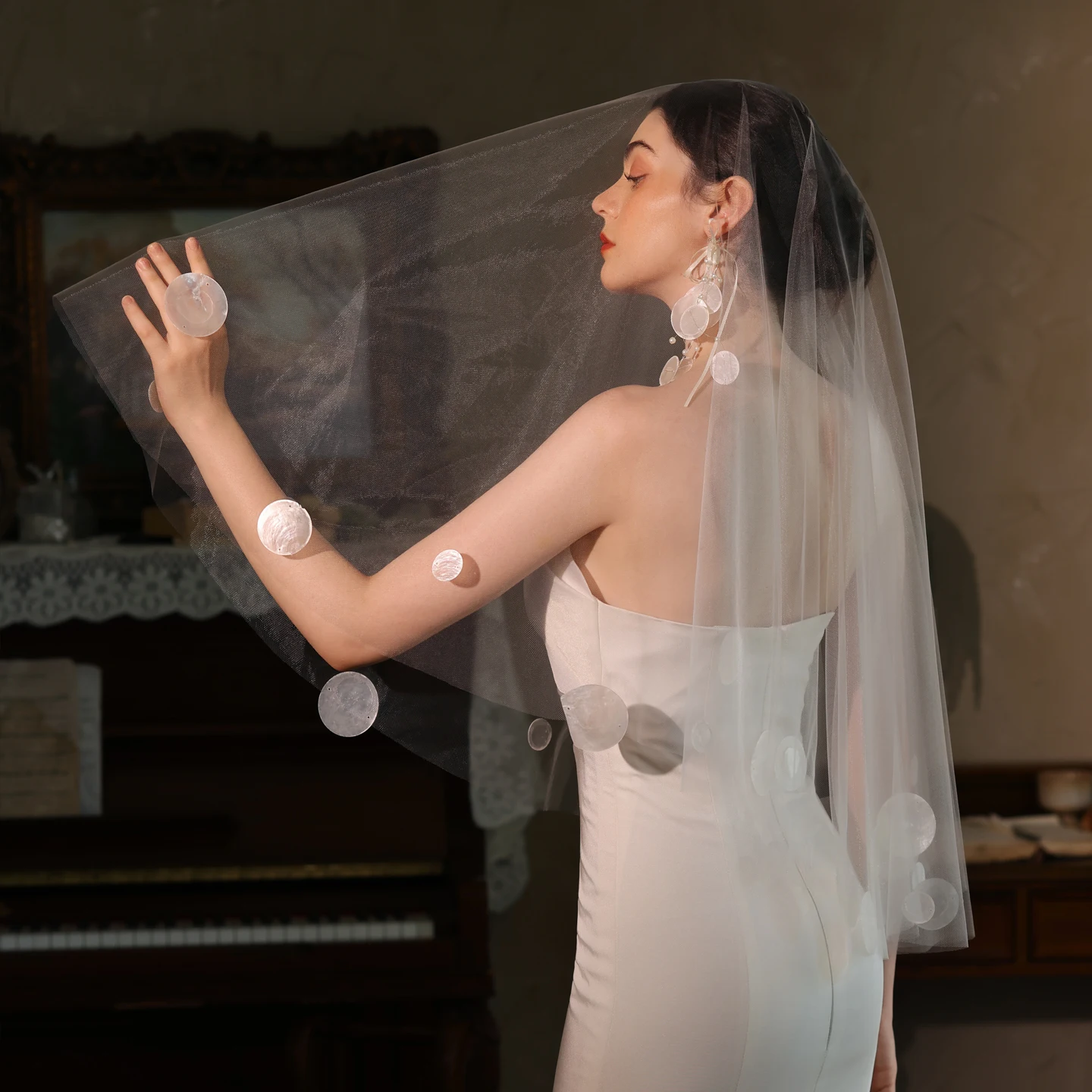 V521 Shell Fragment Bridal Veil Double Layer White Super Fairy Tale Wedding Dress Travel Photography Outdoor Headwear
V521 Shell Fragment Bridal Veil Double Layer White Super Fairy Tale Wedding Dress Travel Photography Outdoor Headwear