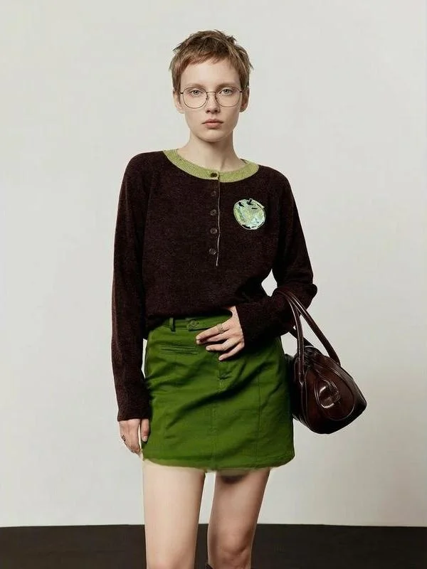 Женский вязаный свитер Ce Brown с флуоресцентным принтом, свободный крой, длинный рукав, зимняя новинка, универсальный трикотажный топ
Женский вязаный свитер Ce Brown с флуоресцентным принтом, свободный крой, длинный рукав, зимняя новинка, универсальный трикотажный топ