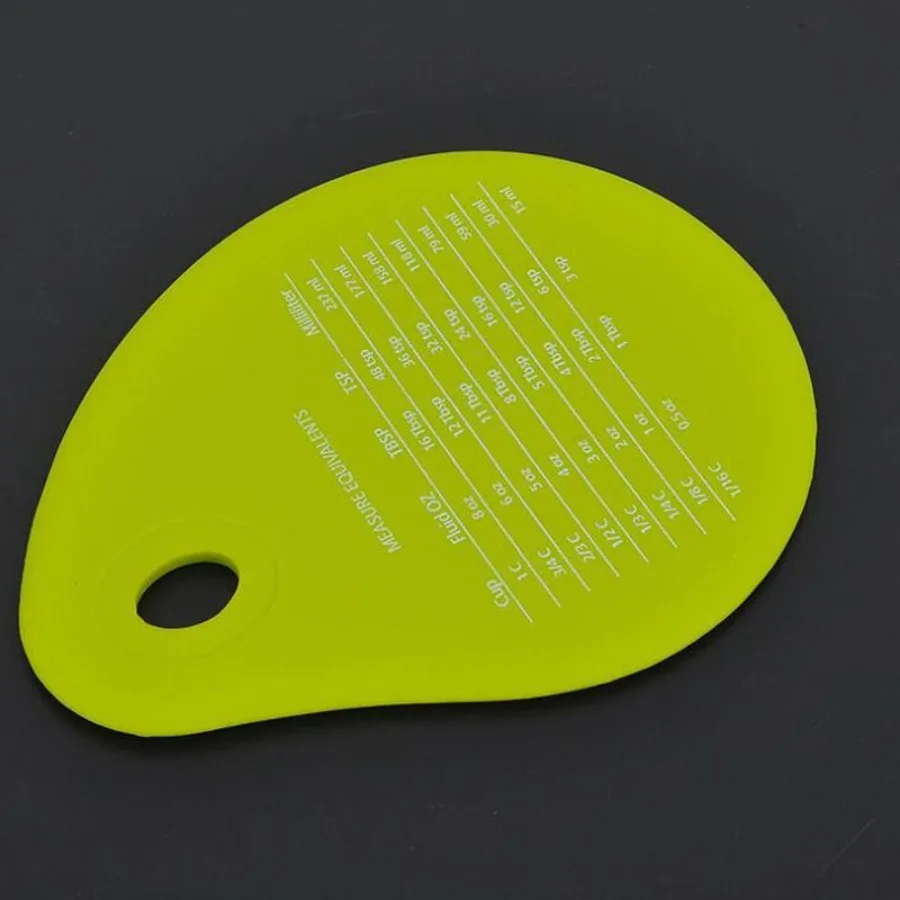 Silicone Dish Scraper Dough Bowl Scraper Durable Pan Scraper Good Grip Kitchen Food Scraper for Bread Dough Cake Fondant Icing
Silicone Dish Scraper Dough Bowl Scraper Durable Pan Scraper Good Grip Kitchen Food Scraper for Bread Dough Cake Fondant Icing