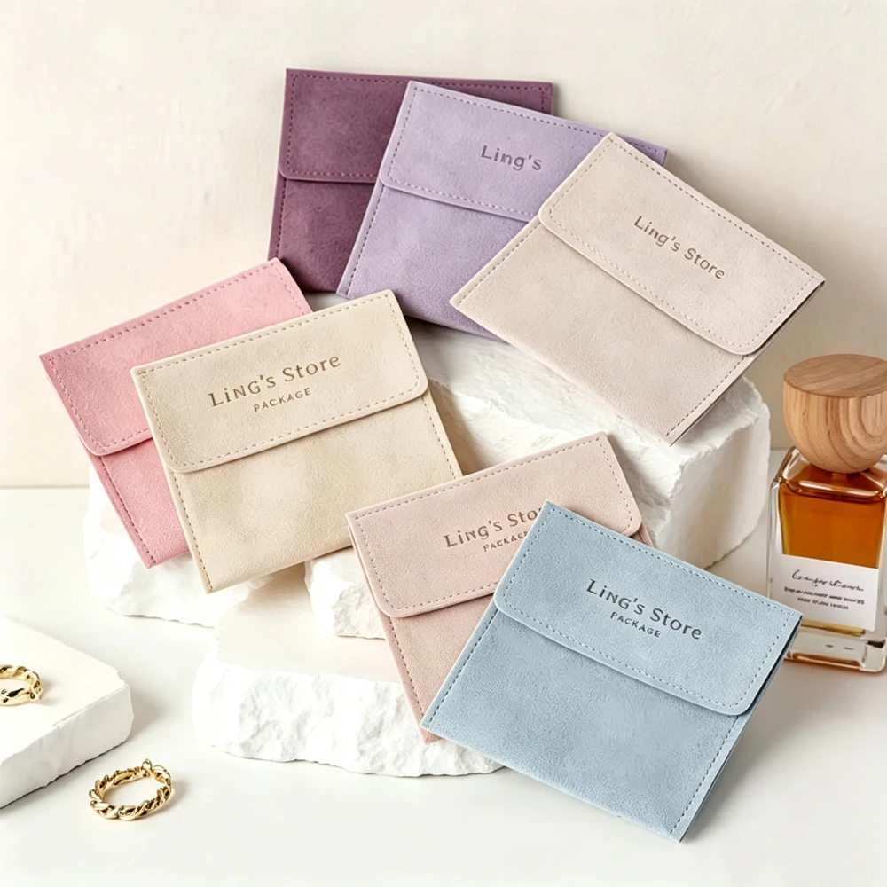 100Pcs Personalized Jewelry Packaging Bag for Ring Earring Necklace Bracelet Stud Keychain Custom Logo Envelope Microfiber Pouch
100Pcs Personalized Jewelry Packaging Bag for Ring Earring Necklace Bracelet Stud Keychain Custom Logo Envelope Microfiber Pouch