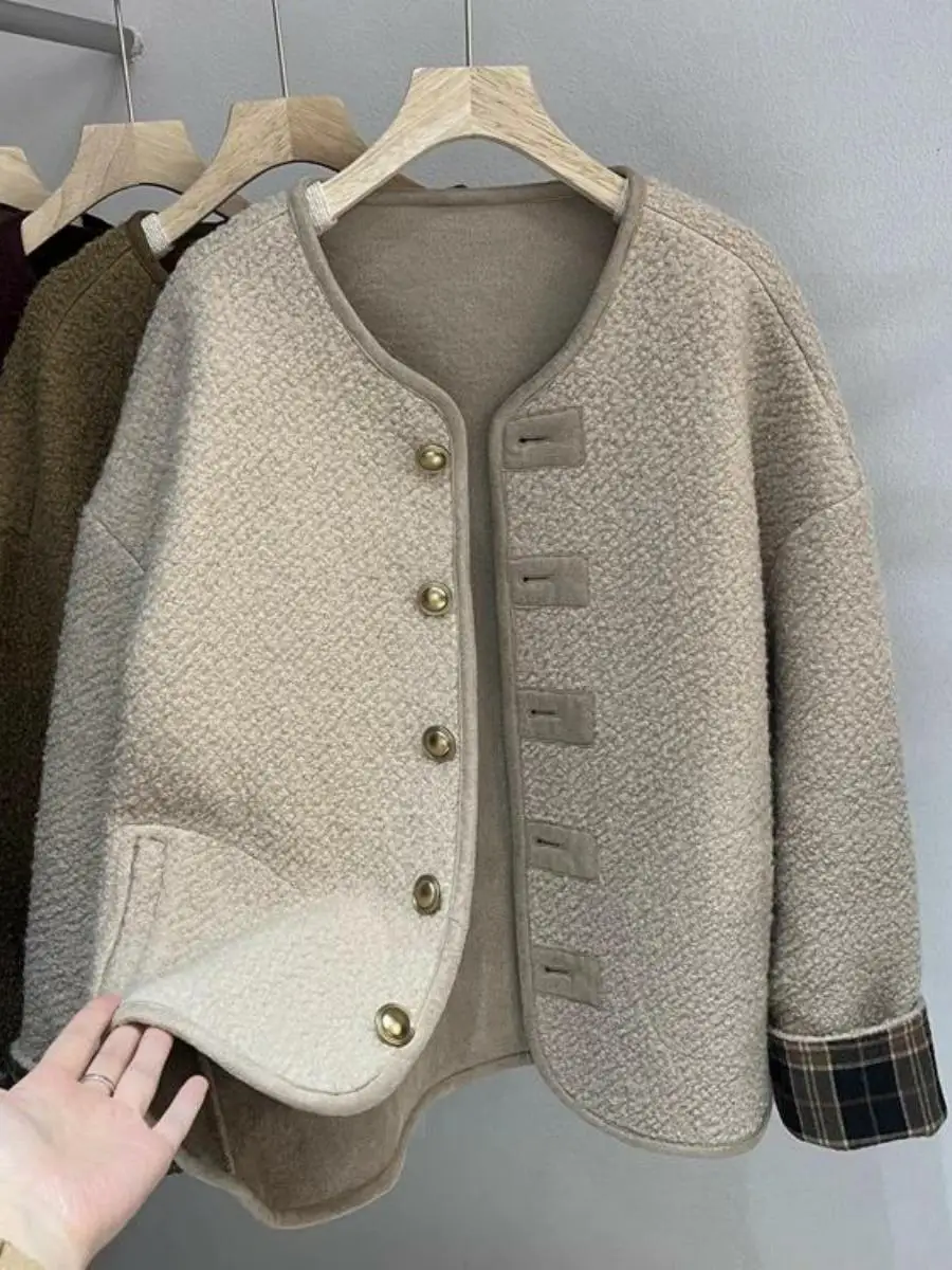 Lamb Fur Jacket Women's Leather And Fur Integrated Upper Autumn New Style Vintage Plaid Splicing Ankoua Red Coat Button Closure
Lamb Fur Jacket Women's Leather And Fur Integrated Upper Autumn New Style Vintage Plaid Splicing Ankoua Red Coat Button Closure