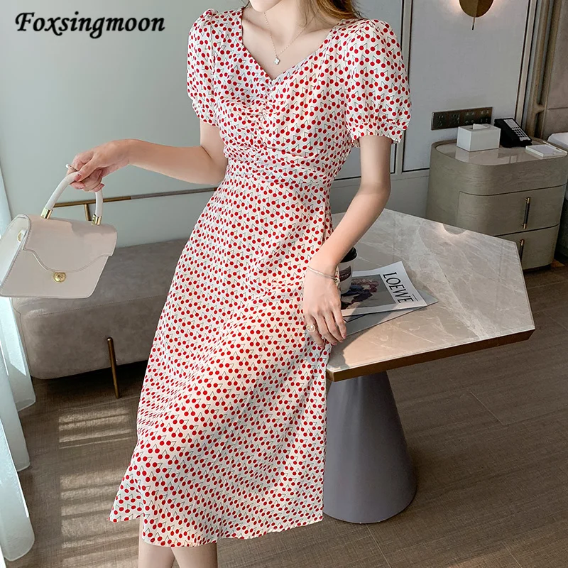 Women Vintage Print Puff Sleeve 2022 Summer Fashion New Beach Sweet Waist Dresses Casual V-neck Floral Maxi Long Dress
Women Vintage Print Puff Sleeve 2022 Summer Fashion New Beach Sweet Waist Dresses Casual V-neck Floral Maxi Long Dress