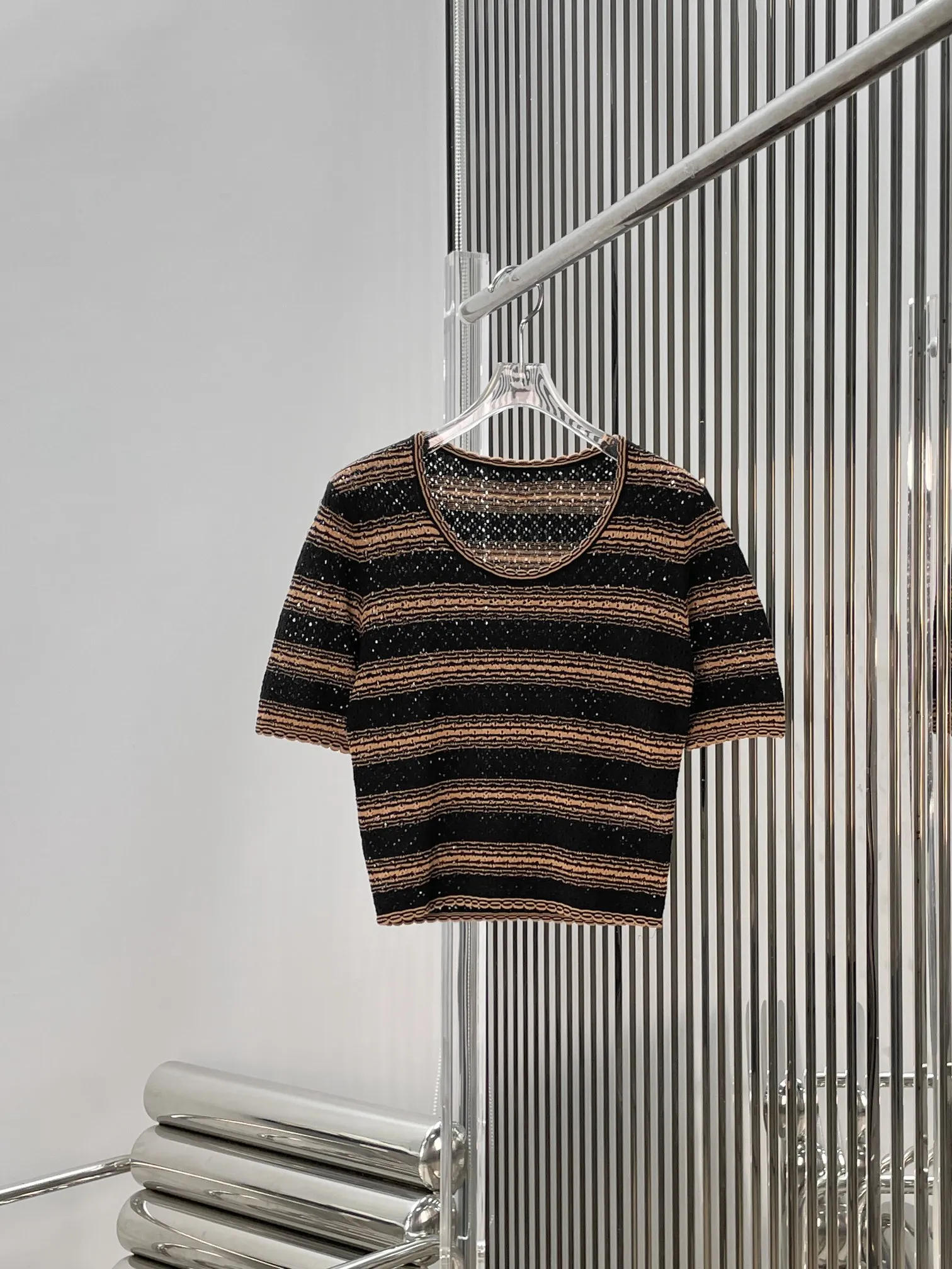 Slimming round Neck Short Sleeve Hollow out Knitted Top Fashionable Versatile Casual Style Women's Thinming Aesthetic Lightwe...
Slimming round Neck Short Sleeve Hollow out Knitted Top Fashionable Versatile Casual Style Women's Thinming Aesthetic Lightwe...