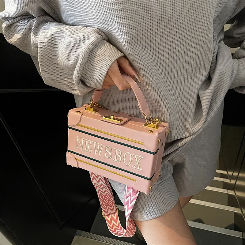 Fashionable Embroidered Alphabet Handheld Box Bag Wide Shoulder Strap Crossbody Trendy Handbag
Fashionable Embroidered Alphabet Handheld Box Bag Wide Shoulder Strap Crossbody Trendy Handbag