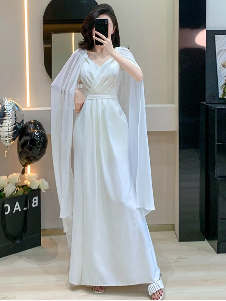 High-End Women's 2025 New Runway Style Banquet Noble White Dress Elegant Atmosphere Summer Long Dresses Vestidos
High-End Women's 2025 New Runway Style Banquet Noble White Dress Elegant Atmosphere Summer Long Dresses Vestidos