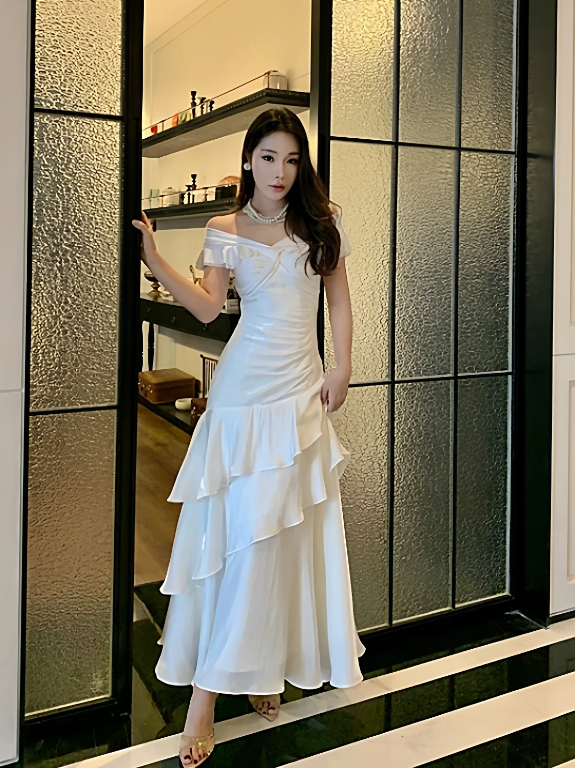 Ele Off-oulder Gown with Lace Trim Slim Fit Evening Dr for Women High Waist Satin Fabric Floor-Length Ball Gown
Ele Off-oulder Gown with Lace Trim Slim Fit Evening Dr for Women High Waist Satin Fabric Floor-Length Ball Gown