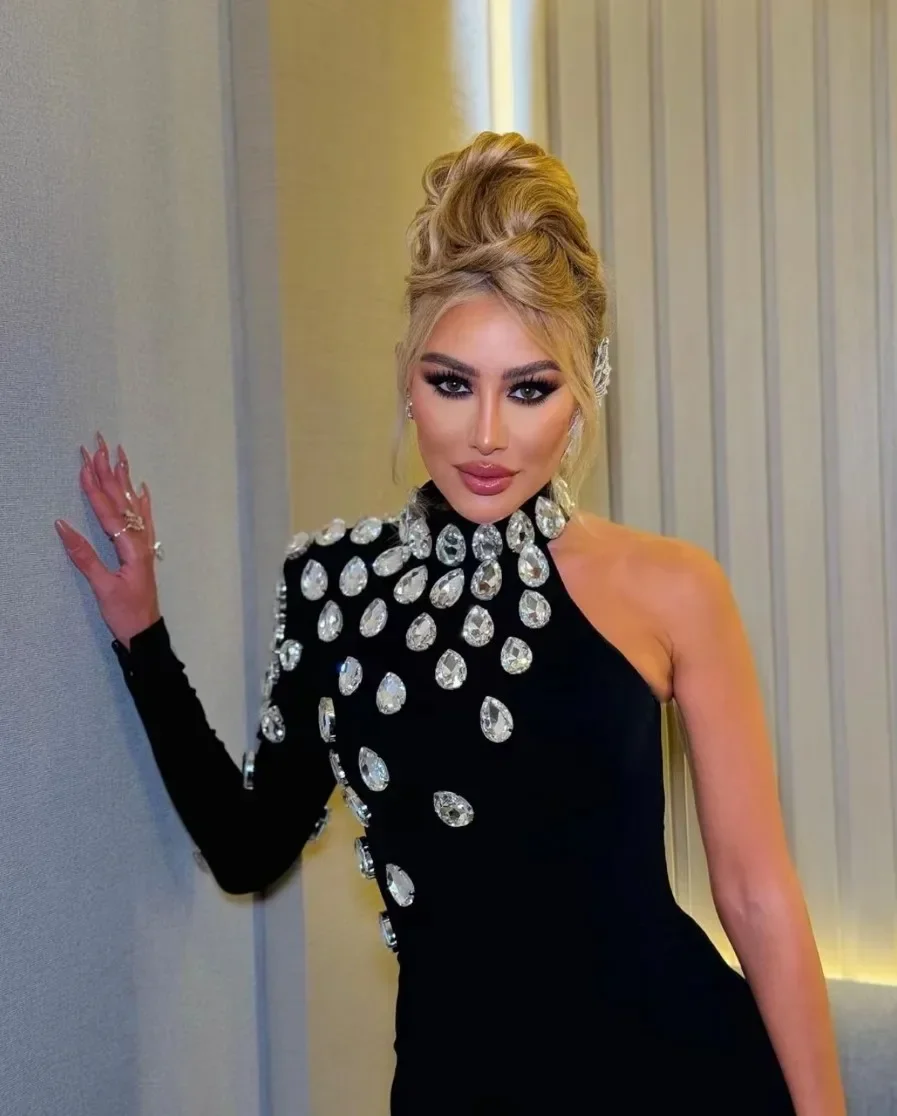 2023 New Arrival Women Sexy One Shoulder Big Crystal Bodycon Long Bandage Dress Celebrity Red Carpet Evening Party Dress
2023 New Arrival Women Sexy One Shoulder Big Crystal Bodycon Long Bandage Dress Celebrity Red Carpet Evening Party Dress