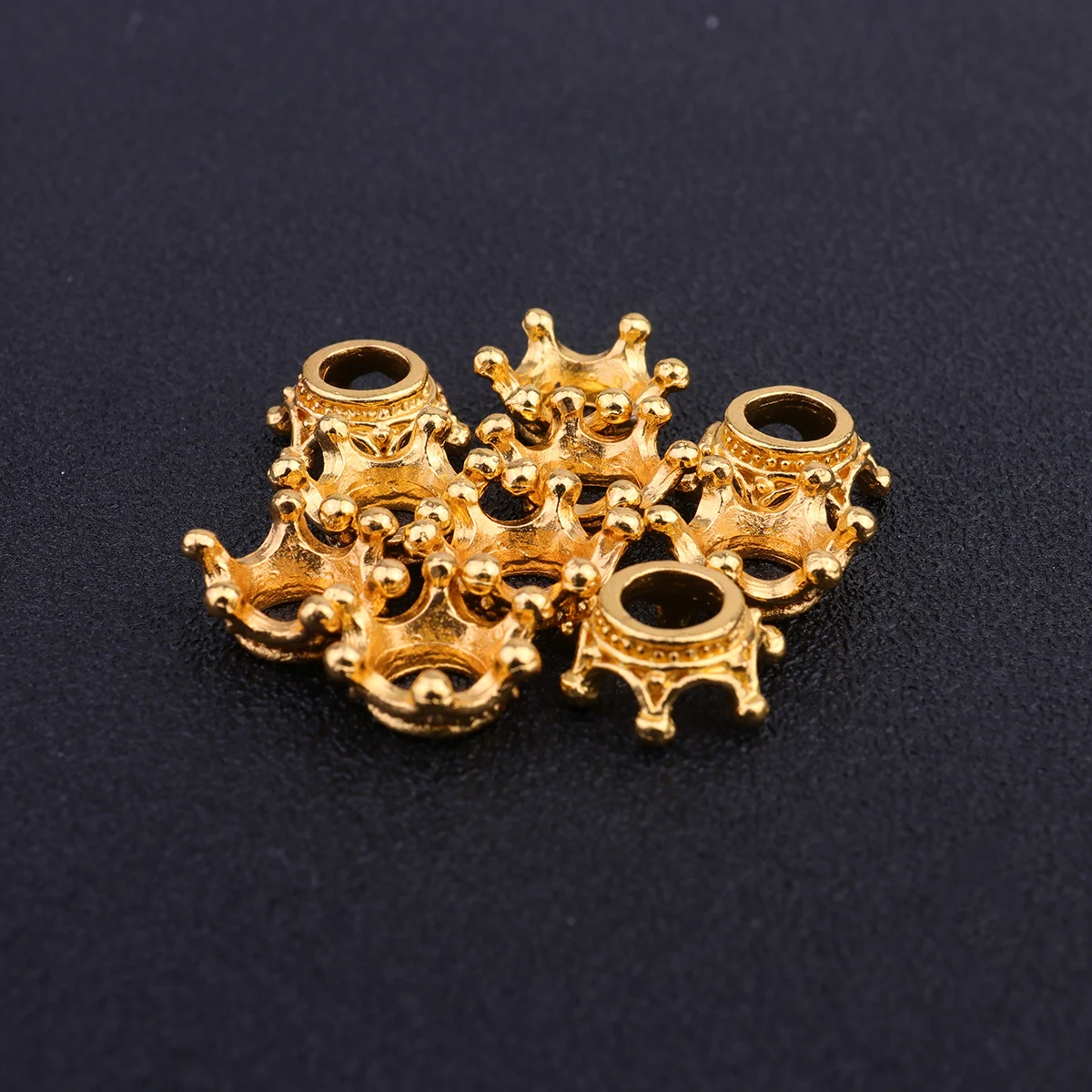 Crown Jewelry Accessories 4 Packs Alloy Pendant Golden Headdress DIY H made Bags Toys Durable Lightweight Creative Design
Crown Jewelry Accessories 4 Packs Alloy Pendant Golden Headdress DIY H made Bags Toys Durable Lightweight Creative Design
