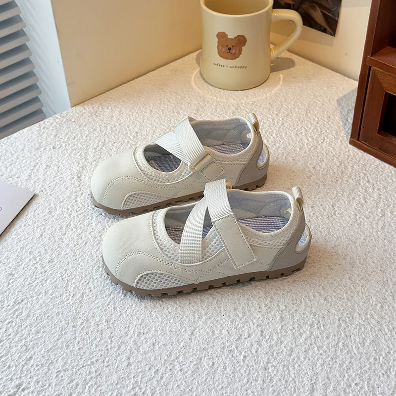 New sports girls board shoes girls moral training shoes soft sole non-slip casual versatile spring and autumn breathable shoes
New sports girls board shoes girls moral training shoes soft sole non-slip casual versatile spring and autumn breathable shoes