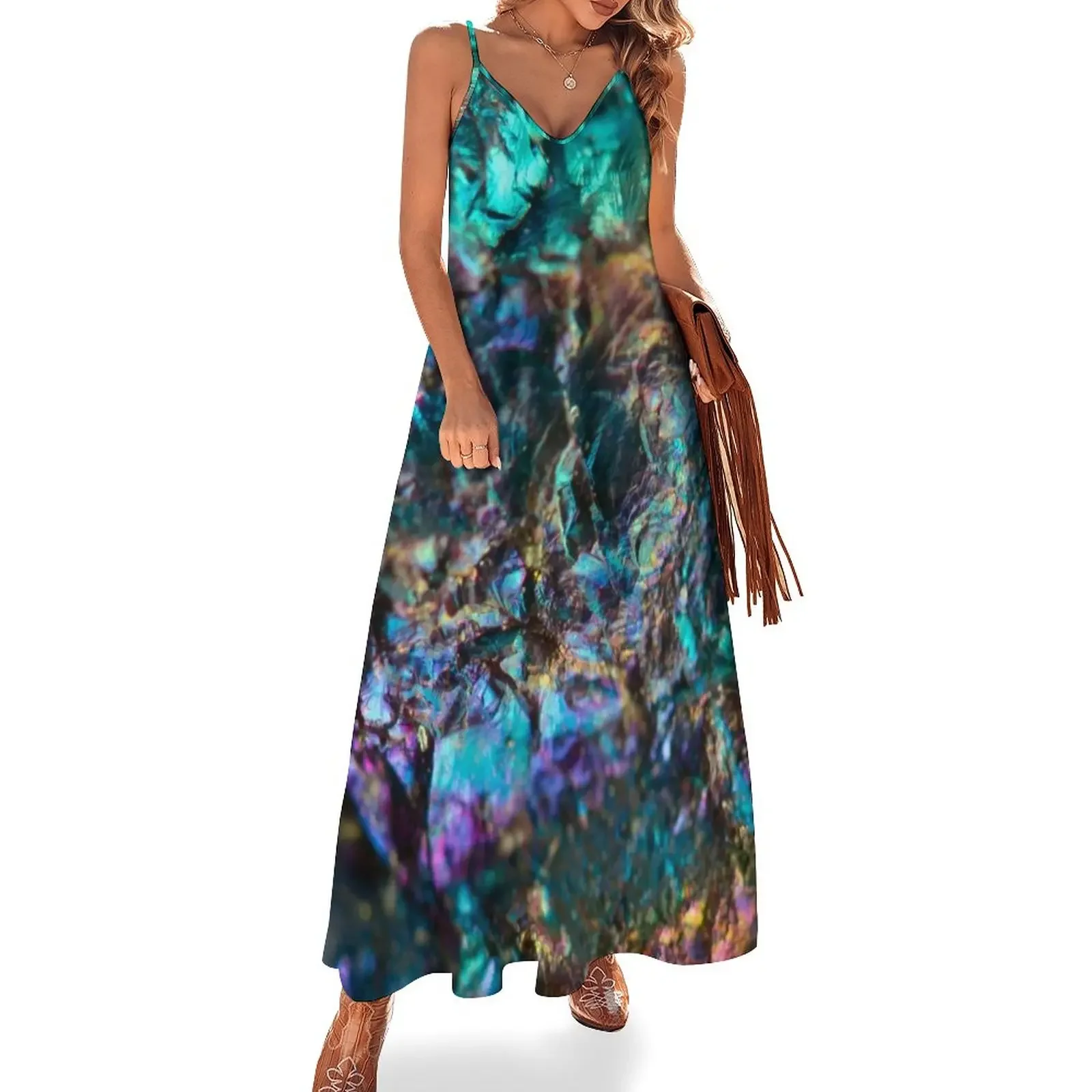 Turquoise Oil Slick Quartz Sleeveless Dress dress women summer 2024 luxury woman evening dress
Turquoise Oil Slick Quartz Sleeveless Dress dress women summer 2024 luxury woman evening dress