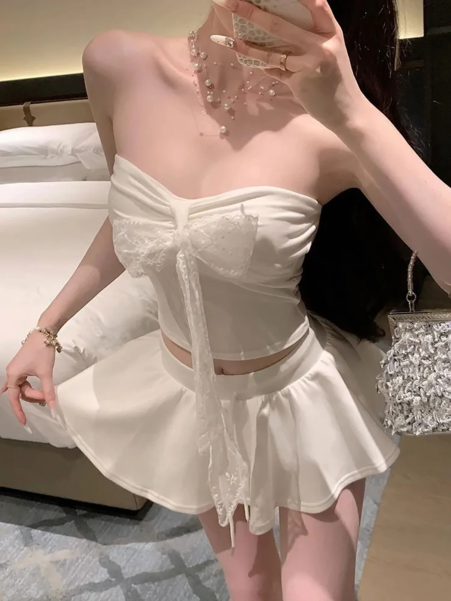 Pure Desire White Strapless Vest And Short Skirt Set Women's Summer New Sweet And Spicy Girl Feeling Two-Piece Suit Korean Style
Pure Desire White Strapless Vest And Short Skirt Set Women's Summer New Sweet And Spicy Girl Feeling Two-Piece Suit Korean Style