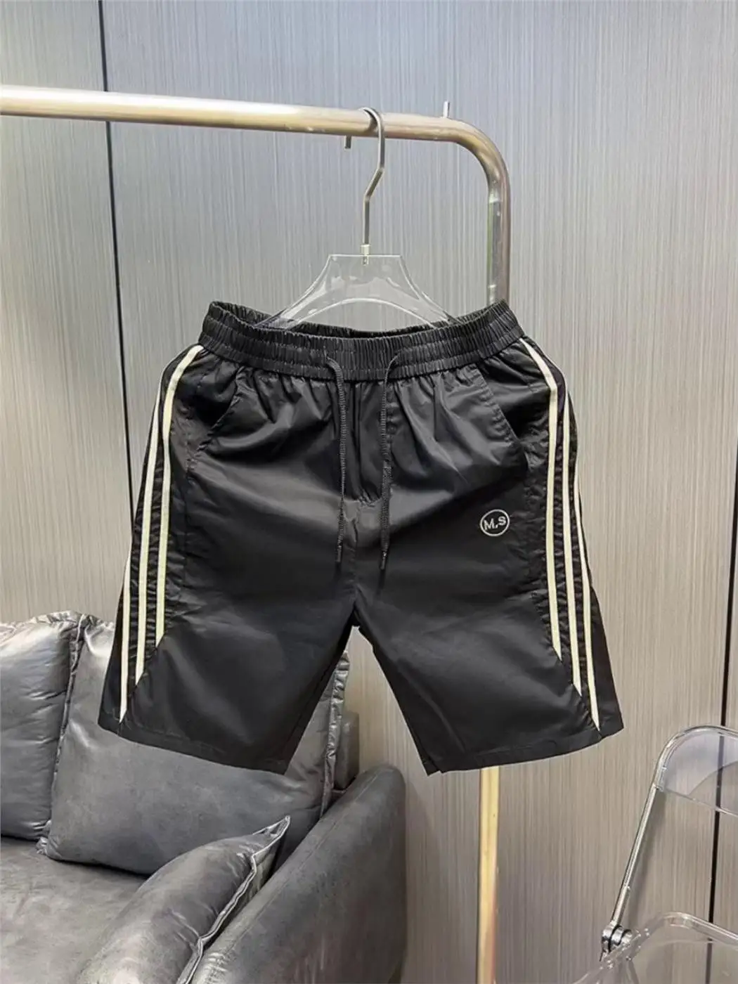 Summer Thin Qui Dry Sport orts Trendy Brand Embroidered Stripe Haome Casual Five-Quarter Beach Pants for Men
Summer Thin Qui Dry Sport orts Trendy Brand Embroidered Stripe Haome Casual Five-Quarter Beach Pants for Men