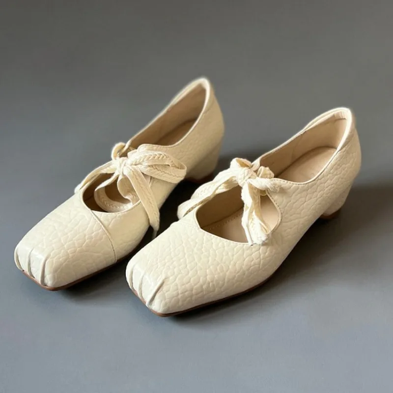 New Women Mary Jane Shoes Exquisite Genuine Leather Low Heels for Woman Fashion Ballet Casual Shoes Designer Shoes Zapatos Mujer
New Women Mary Jane Shoes Exquisite Genuine Leather Low Heels for Woman Fashion Ballet Casual Shoes Designer Shoes Zapatos Mujer