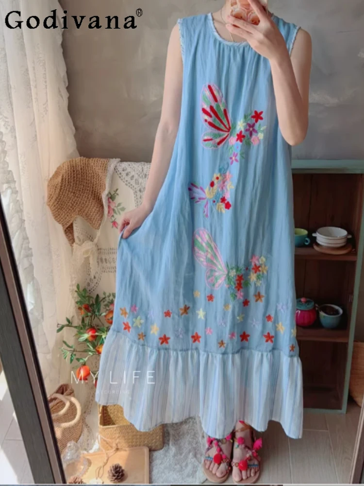 Summer New Beaded Crew Neck Embroidered Splicing Holiday Long Vest Dress Fashion Women Loose Age-reducing Blue Leisure Dresses
Summer New Beaded Crew Neck Embroidered Splicing Holiday Long Vest Dress Fashion Women Loose Age-reducing Blue Leisure Dresses
