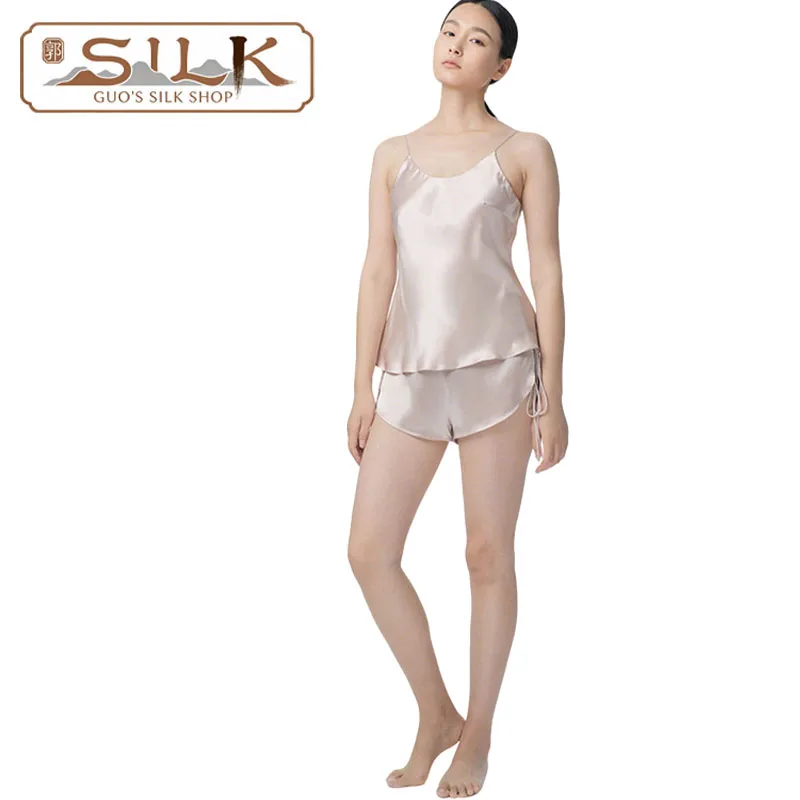 Натуральный шелковый женский комплект: топ без бретелек с V-образным вырезом и блузка с коротким рукавом, 2 предмета, удобная домашняя одежда для отдыха, прохладная и комфортная
Натуральный шелковый женский комплект: топ без бретелек с V-образным вырезом и блузка с коротким рукавом, 2 предмета, удобная домашняя одежда для отдыха, прохладная и комфортная