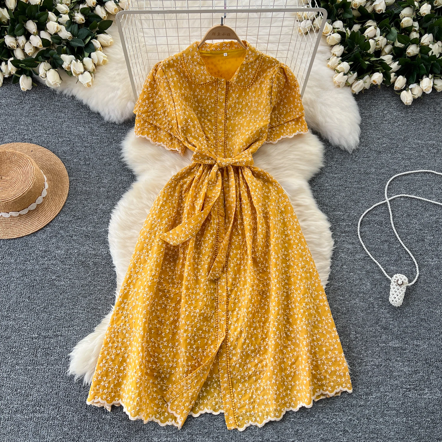 Sexy Chic polo-Neck puff sleeve Single Breasted Dress Elegant Korean Fashion Slim Summer Embroidery dresses
Sexy Chic polo-Neck puff sleeve Single Breasted Dress Elegant Korean Fashion Slim Summer Embroidery dresses