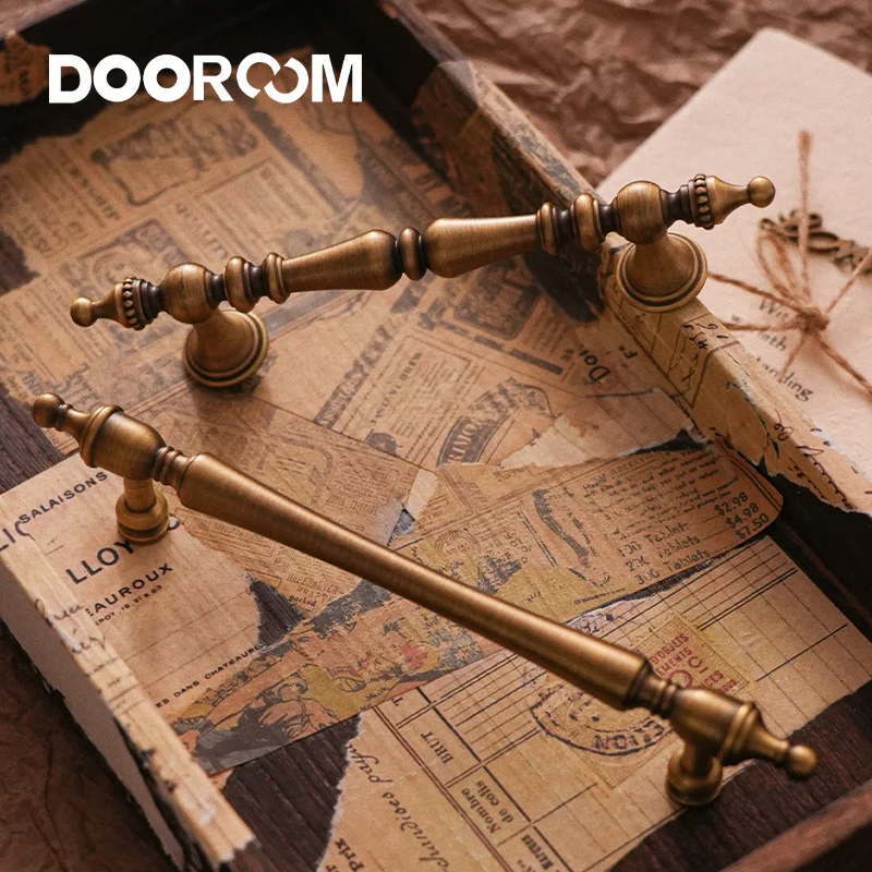 DOOROOM Brass Furniture Handles Retro Antique Bronze Senior Solid Drawer Knob Kitchen Cabinet Drawer Wardrobe Hardware Handle
DOOROOM Brass Furniture Handles Retro Antique Bronze Senior Solid Drawer Knob Kitchen Cabinet Drawer Wardrobe Hardware Handle