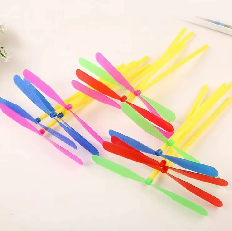 Hand Spinning Bamboo Dragonfly Flying Propeller Toy 2026 Summer Outdoor Kids Toy Nostalgic Classic Party Favor Multiple Colors
Hand Spinning Bamboo Dragonfly Flying Propeller Toy 2026 Summer Outdoor Kids Toy Nostalgic Classic Party Favor Multiple Colors