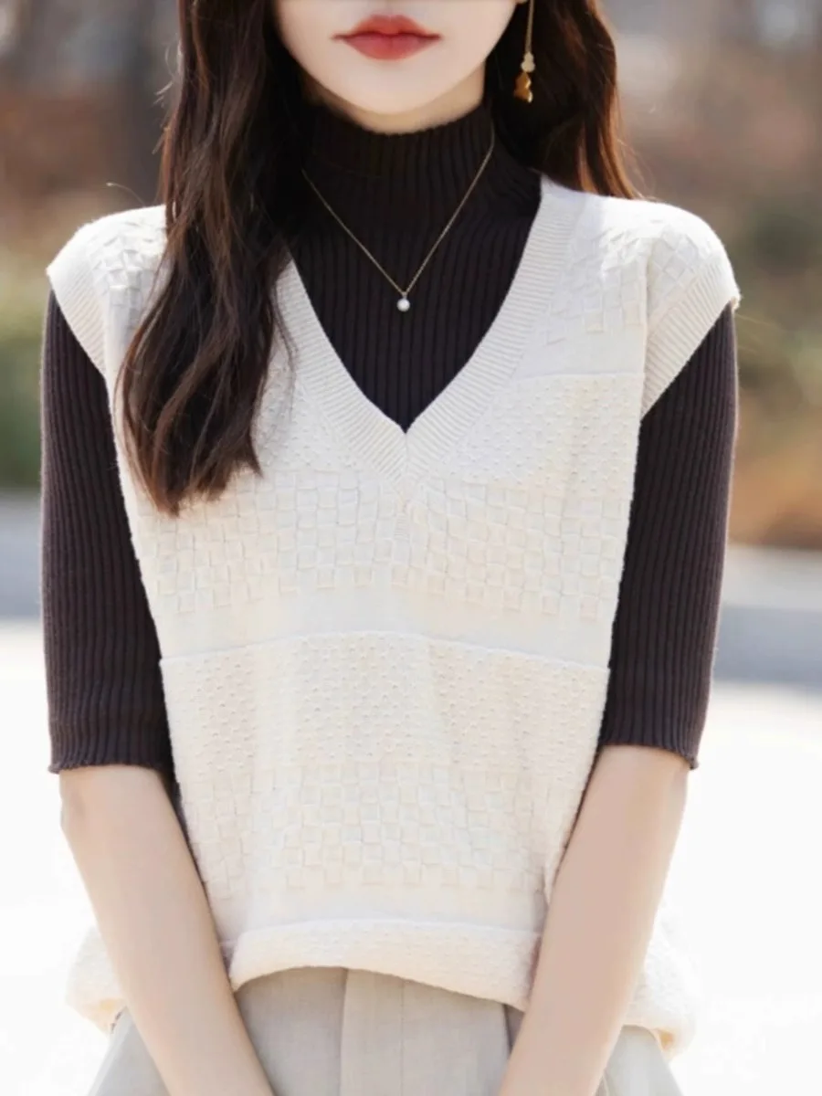 100% Pure Cotton Knitted Vest Women's V-neck Short Style Commute Spring New Color Versatile Vest Comfortable Fit Design
100% Pure Cotton Knitted Vest Women's V-neck Short Style Commute Spring New Color Versatile Vest Comfortable Fit Design