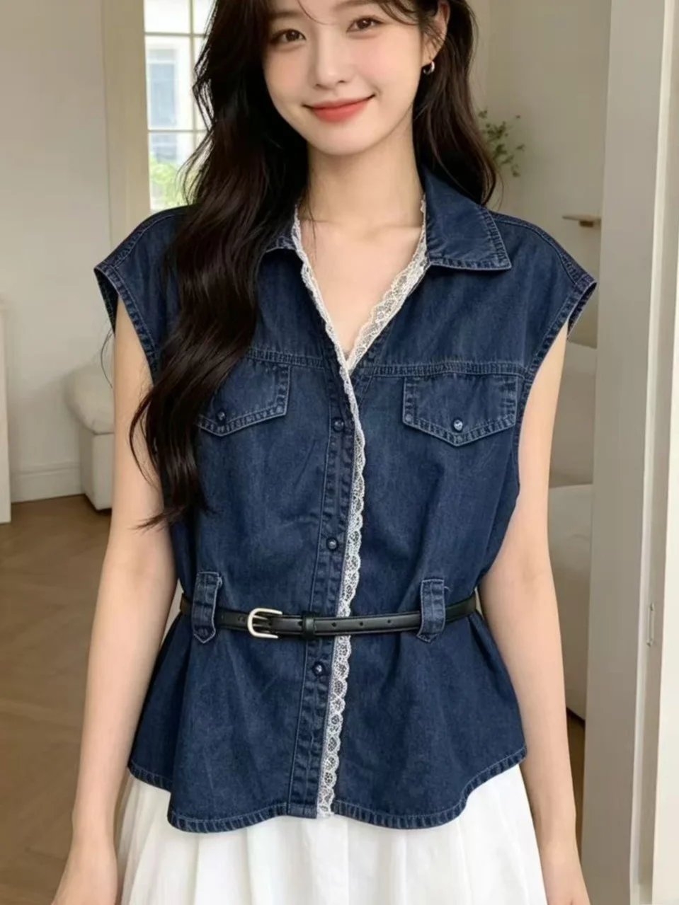 Korean Style Lace Patchwork Short Sleeveless Collared Slimming Women's Denim Shirt Summer Fashion Belted Slimming Top
Korean Style Lace Patchwork Short Sleeveless Collared Slimming Women's Denim Shirt Summer Fashion Belted Slimming Top