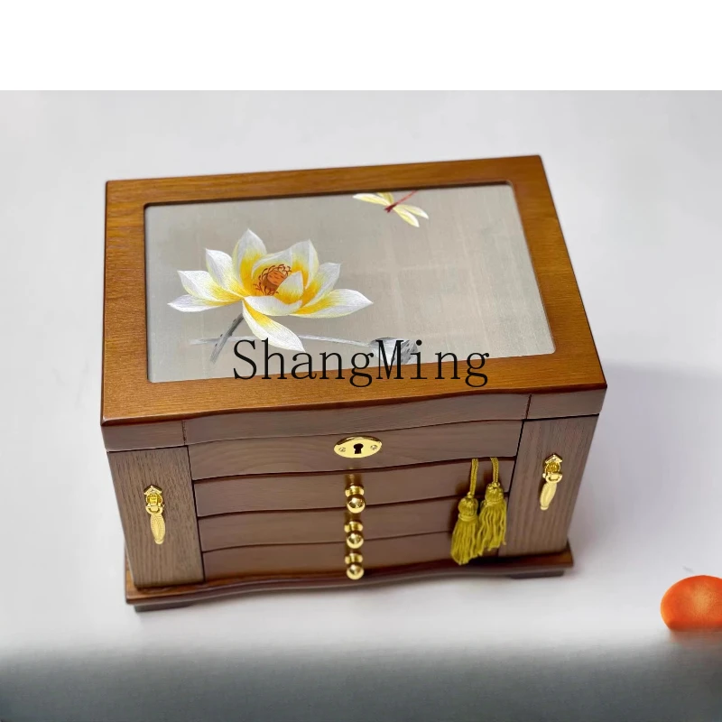 SM jewelry box Suzhou embroidery hand-embroidered double-sided storage box exquisite wooden jewelry box
SM jewelry box Suzhou embroidery hand-embroidered double-sided storage box exquisite wooden jewelry box