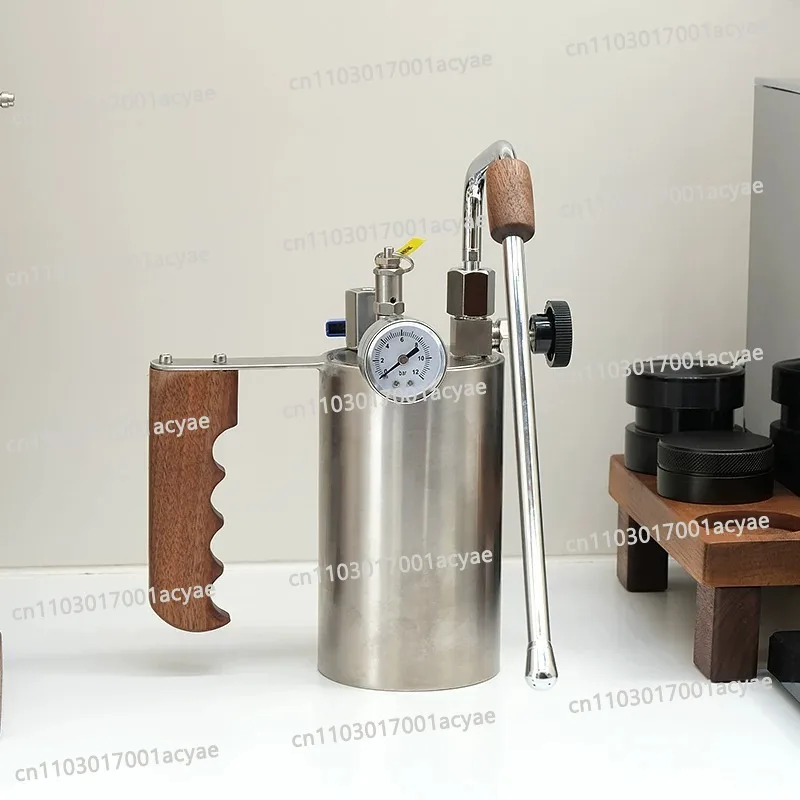 Outdoor camping steam milk frother, coffee latte art frother, stainless steel direct fire milk frother, household use
Outdoor camping steam milk frother, coffee latte art frother, stainless steel direct fire milk frother, household use