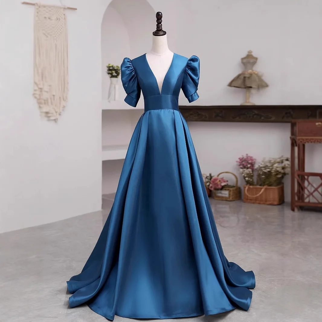Elegant Satin V Neck Evening Dress Puff Short Sleeves Lomg Party Gown A-Line Lace Up abendkleid 2025 vestidos de noche
Elegant Satin V Neck Evening Dress Puff Short Sleeves Lomg Party Gown A-Line Lace Up abendkleid 2025 vestidos de noche