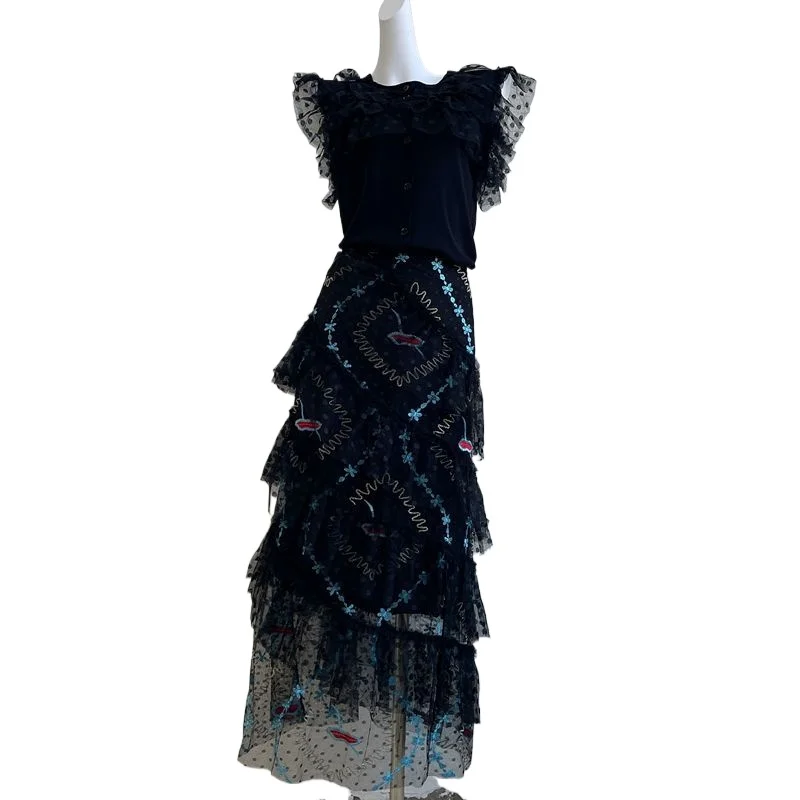 New Fashionable and Stylish Summer Dress with Heavy Embroidery Featuring A Slimming and Figure-hugging Mesh Fabric Two-piece Set
New Fashionable and Stylish Summer Dress with Heavy Embroidery Featuring A Slimming and Figure-hugging Mesh Fabric Two-piece Set