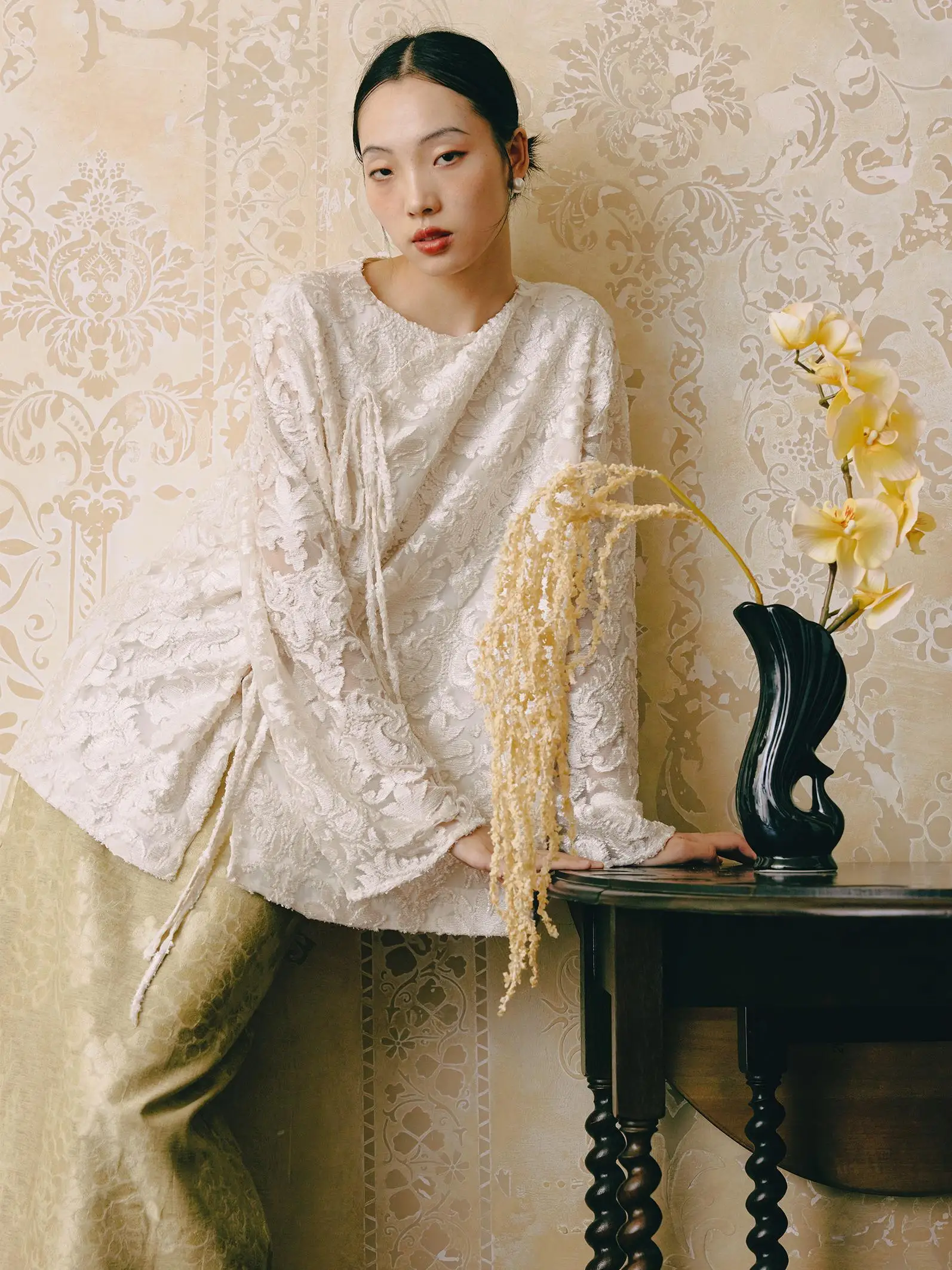 New 2024 Autumn Winter Chinese Sle Velvet Burned Flower Belted irt YuanYe Pear Color Silk Long Sve round Ne Loose Fi...
New 2024 Autumn Winter Chinese Sle Velvet Burned Flower Belted irt YuanYe Pear Color Silk Long Sve round Ne Loose Fi...