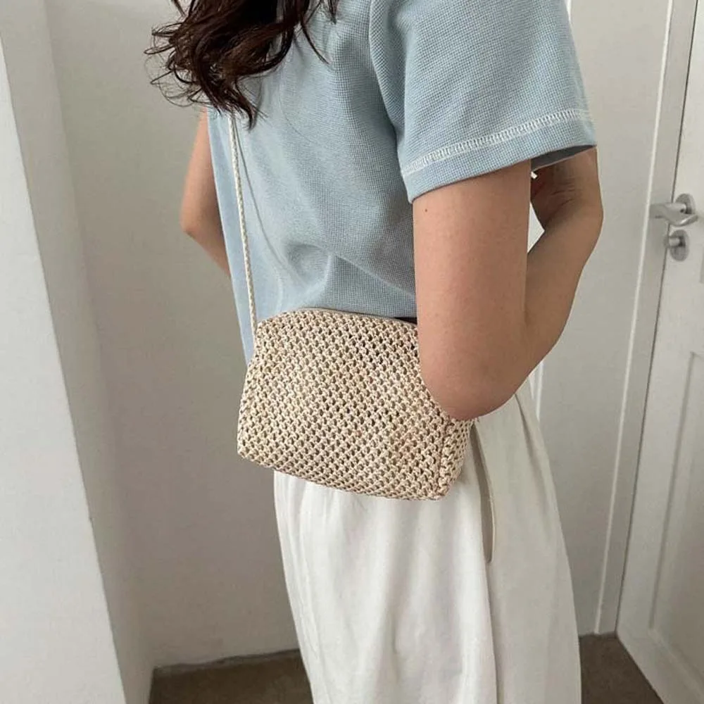Simple Beige Casual Straw Purse Khaki Hollow Out Woven Square Bag Lightweight Large Capacity Summer Beach Pouch Shopping
Simple Beige Casual Straw Purse Khaki Hollow Out Woven Square Bag Lightweight Large Capacity Summer Beach Pouch Shopping