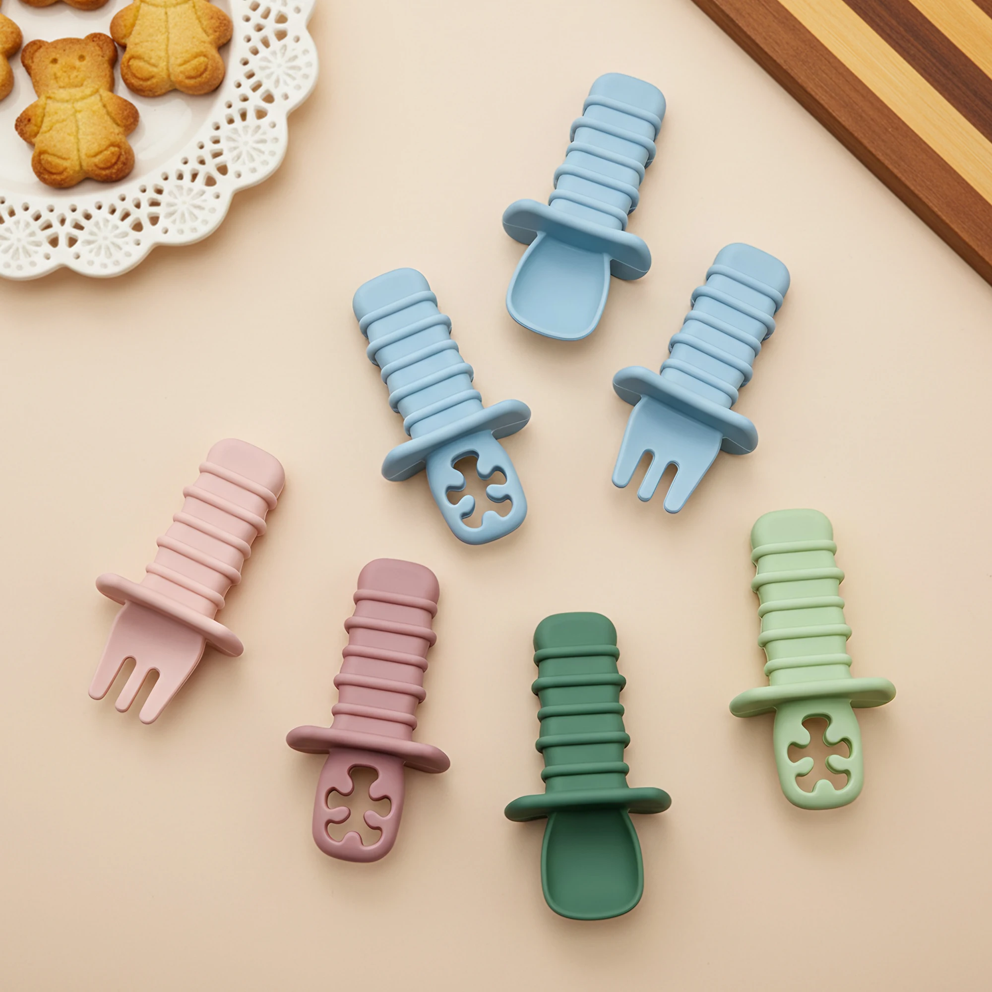 2pcs Silicone Baby Food Spoon Set, custom for babies, suitable for first-stage complementary food, chewable and bite-resistant
2pcs Silicone Baby Food Spoon Set, custom for babies, suitable for first-stage complementary food, chewable and bite-resistant