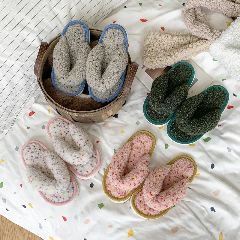 2025 Winter New Children Casual Plush Slippers for Girls Fashion Korean Style Soft Sole Non-slip Versatile Keep Warm Flip Flops
2025 Winter New Children Casual Plush Slippers for Girls Fashion Korean Style Soft Sole Non-slip Versatile Keep Warm Flip Flops