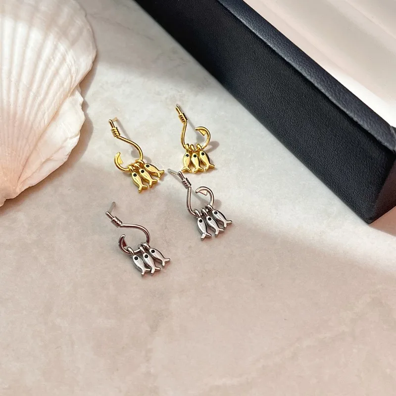 Fish Hook Drop Earrings Gold Silver Plated Cute Three Fish Dangle Earrings for Women
Fish Hook Drop Earrings Gold Silver Plated Cute Three Fish Dangle Earrings for Women
