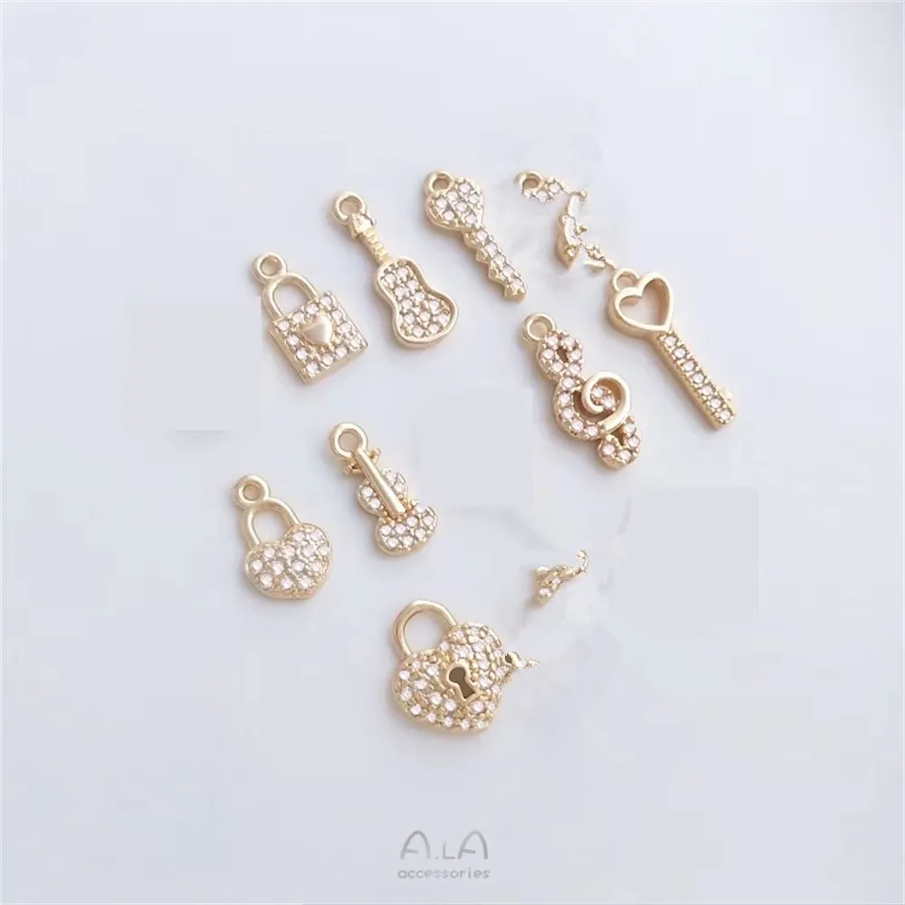 Подвеска в форме скрипки, 14K
Подвеска в форме скрипки, 14K