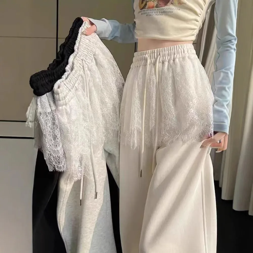Lace Mesh Splicing Drawstring Wide-leg Casual Women's Pants Spring New Comfortable Lazy Wind Straight Versatile Sweatpants
Lace Mesh Splicing Drawstring Wide-leg Casual Women's Pants Spring New Comfortable Lazy Wind Straight Versatile Sweatpants