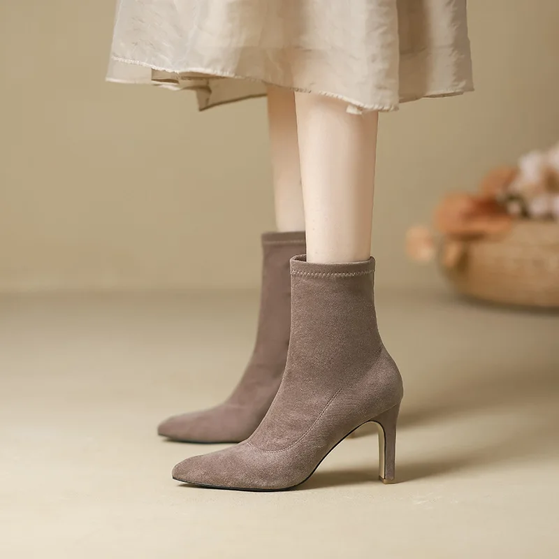 Women's Pointed-Toe Short Boots With High Heels Autumn/Winter New Arrival Velvet Slimming Leggings Elastic Boots
Women's Pointed-Toe Short Boots With High Heels Autumn/Winter New Arrival Velvet Slimming Leggings Elastic Boots