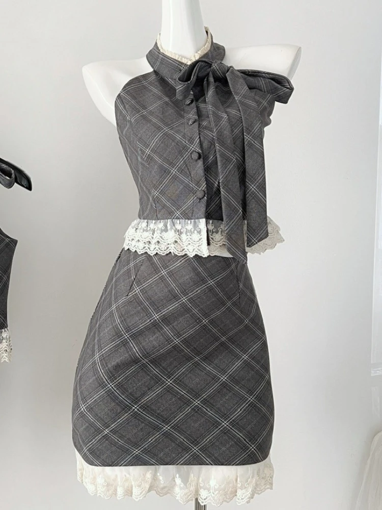 Sweet Hot Girl Suit Women's Summer Lace Plaid Bow Sleeveless Shirt Buttocks Short Skirt Two-piece Set Fashion Female Clothes
Sweet Hot Girl Suit Women's Summer Lace Plaid Bow Sleeveless Shirt Buttocks Short Skirt Two-piece Set Fashion Female Clothes