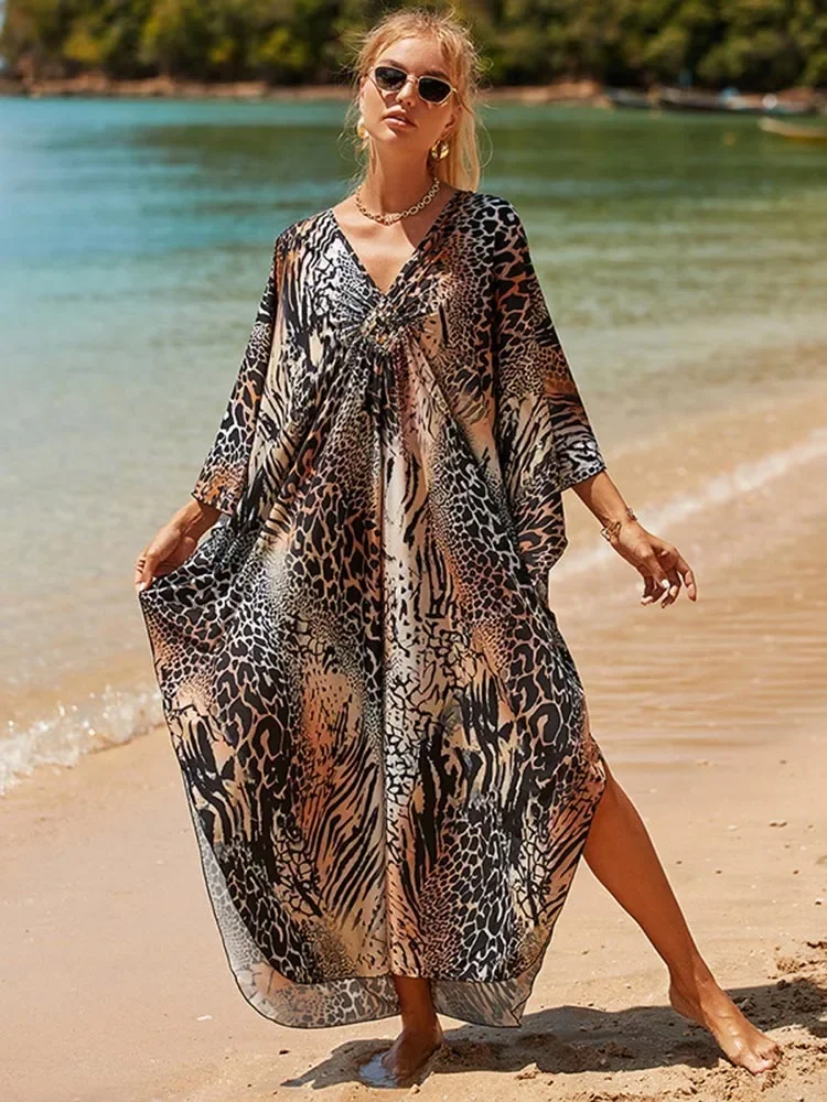 2025 new Zebra Stripes Beach Cover-Ups Women Robe V-Neck Chic Plus Size Beach Long Dress Fashion Swimsuit Cover Up Beachwear
2025 new Zebra Stripes Beach Cover-Ups Women Robe V-Neck Chic Plus Size Beach Long Dress Fashion Swimsuit Cover Up Beachwear