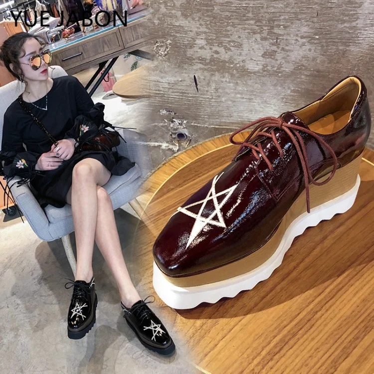 Rome Women's Shoes Embroidered Star Casual Shoes Spring Sneakers Platform Tennis Female Woman-shoes Heels Thick Sole Trainers
Rome Women's Shoes Embroidered Star Casual Shoes Spring Sneakers Platform Tennis Female Woman-shoes Heels Thick Sole Trainers