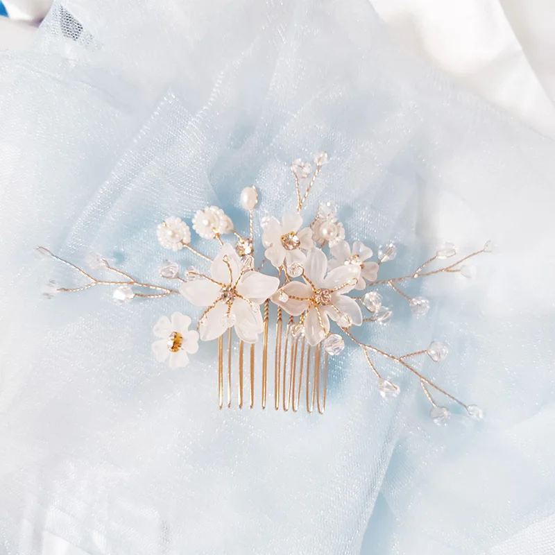 Модные заколки с жемчугом и цветком золотого цвета, гребни для волос, свадебные украшения, аксессуары, головные уборы для женщин, украшения для волос невесты
Модные заколки с жемчугом и цветком золотого цвета, гребни для волос, свадебные украшения, аксессуары, головные уборы для женщин, украшения для волос невесты
