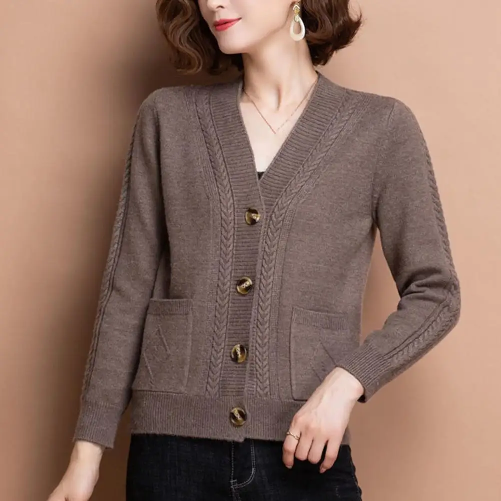 Women Knitted Cardigan Spring Autumn V Neck Button Closure Long Sleeves Solid Color Middle Age Ladies Coat Top Streetwear
Women Knitted Cardigan Spring Autumn V Neck Button Closure Long Sleeves Solid Color Middle Age Ladies Coat Top Streetwear