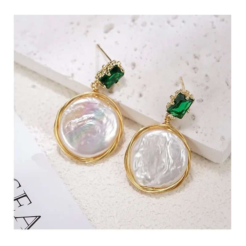 Niche Design Sense Baroque Pearl Stud Earrings Irregular Special-shaped Retro Earrings Temperament Light Luxury Versatile Earrin
Niche Design Sense Baroque Pearl Stud Earrings Irregular Special-shaped Retro Earrings Temperament Light Luxury Versatile Earrin