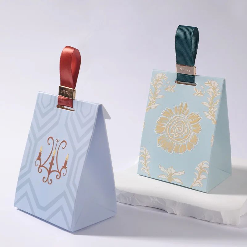 Candlestick Pattern Gift Box Paper Candy Bag with Metal Button Gift Bags Wedding Favors for Guests Baby Shower Party Decoration
Candlestick Pattern Gift Box Paper Candy Bag with Metal Button Gift Bags Wedding Favors for Guests Baby Shower Party Decoration