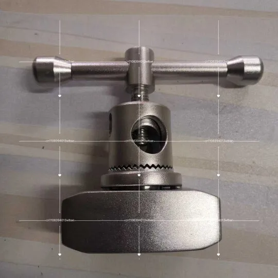 New Large Fixator Operating Table Operating Table Accessories Slider Buckle Leg Support Gripper 304 Stainless Steel Material
New Large Fixator Operating Table Operating Table Accessories Slider Buckle Leg Support Gripper 304 Stainless Steel Material