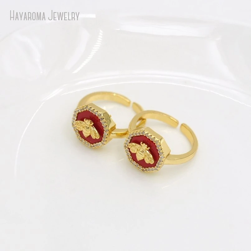 10Pcs Red Gold Color Invisible Setting Wholesale Geometric Octagon Bee Glass Cubic Zirconia Ring RM50918
10Pcs Red Gold Color Invisible Setting Wholesale Geometric Octagon Bee Glass Cubic Zirconia Ring RM50918