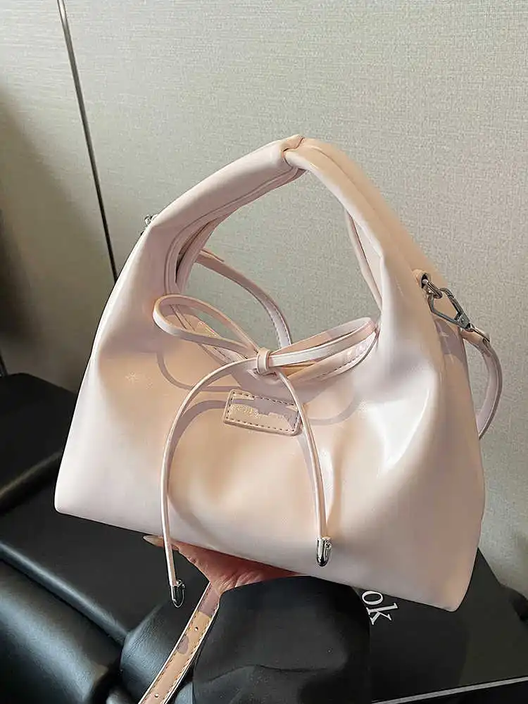 Cute Mini Crossbody Bags for Women Korean 2025 New Fashion Lady Commuter Shoulder Bag Female Simple Handbags
Cute Mini Crossbody Bags for Women Korean 2025 New Fashion Lady Commuter Shoulder Bag Female Simple Handbags