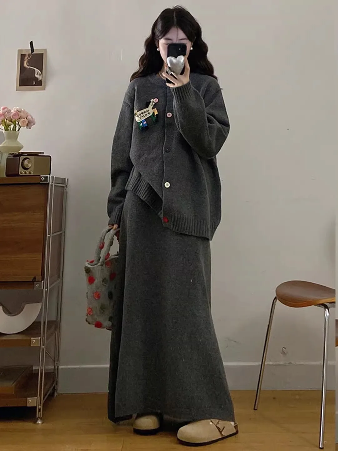 Large Size Women's Autumn Winter Knitted Cardigan Sweater Set Two Pieces Korean Style High Waist Long Skirt
Large Size Women's Autumn Winter Knitted Cardigan Sweater Set Two Pieces Korean Style High Waist Long Skirt