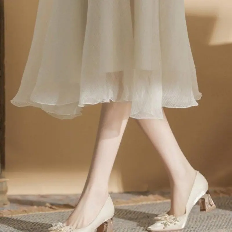 Crystal Flower Womens New Niche High-grade Bridal Shoes with Thick Heels Wedding Shoes Fashion Comfort Simple Size 34-39 Apricot
Crystal Flower Womens New Niche High-grade Bridal Shoes with Thick Heels Wedding Shoes Fashion Comfort Simple Size 34-39 Apricot