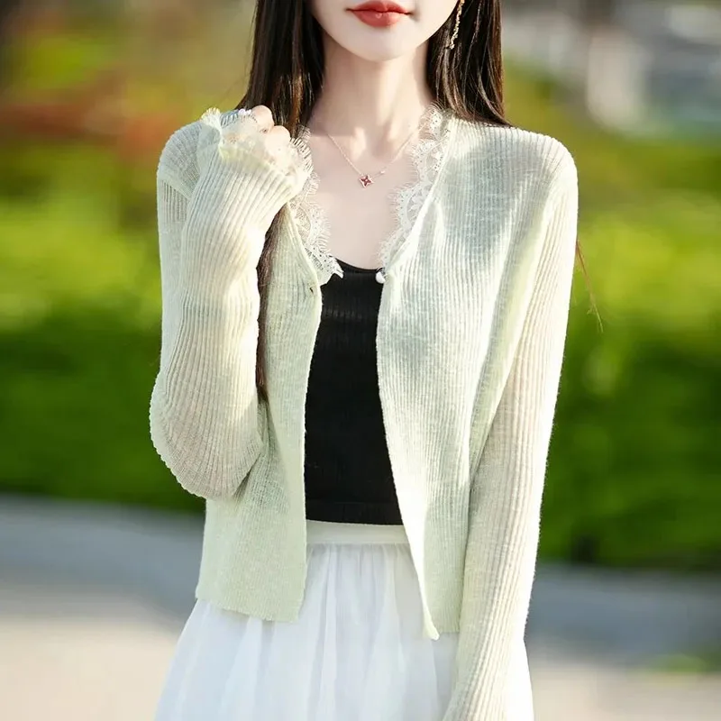 Модный белый вязаный свитер с V-образным вырезом, женский кардиган с длинными рукавами, кружевной вязаный свитер, кардиган, женские топы, свитера, трикотаж Q3468
Модный белый вязаный свитер с V-образным вырезом, женский кардиган с длинными рукавами, кружевной вязаный свитер, кардиган, женские топы, свитера, трикотаж Q3468