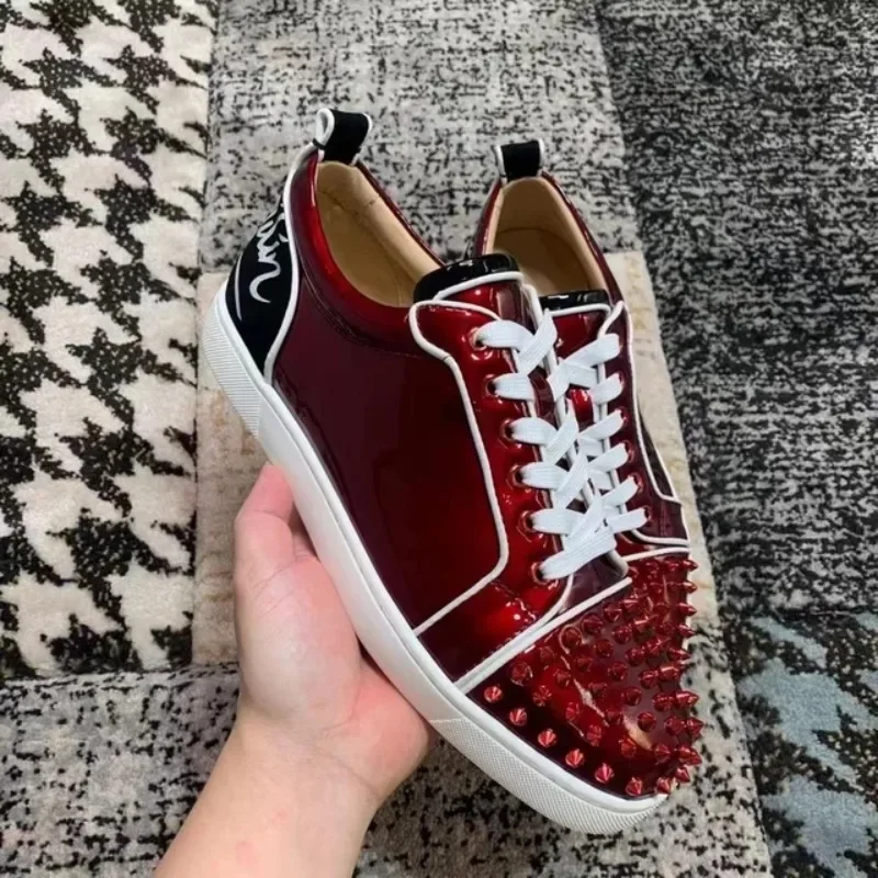 Luxury Men's , Red Bottom Shoes Leather Low Top Rivet Men's Casual Shoes Couple Casual Sneakers
Luxury Men's , Red Bottom Shoes Leather Low Top Rivet Men's Casual Shoes Couple Casual Sneakers